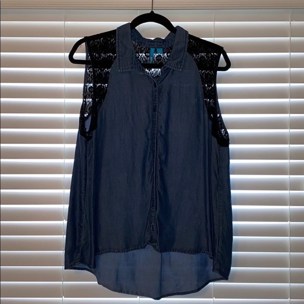 L’Amour Sleeveless Denim and Lace Top Size XL